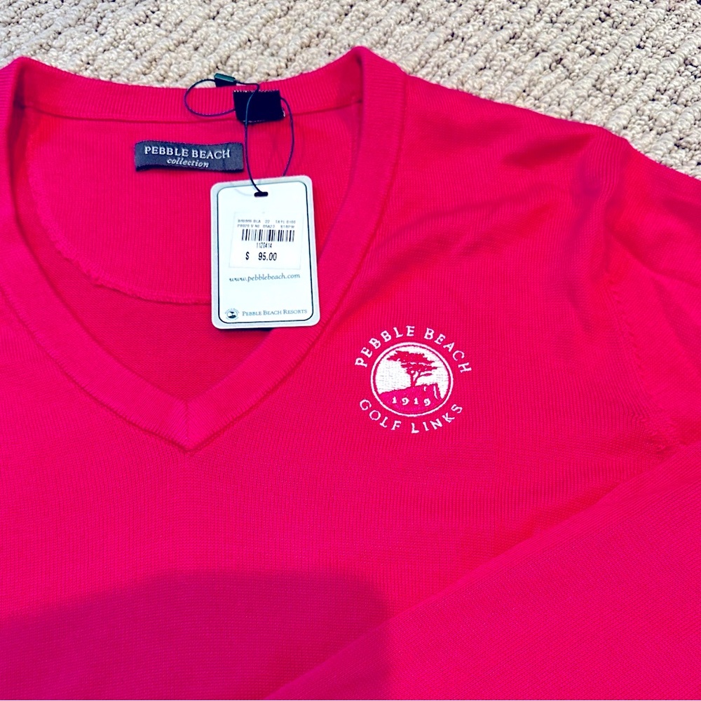 NWT: V-neck sweater in beautiful electric pink color. Perfect for golfing.